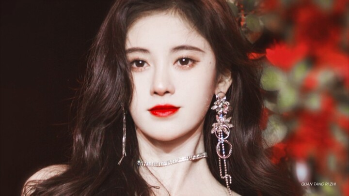 Top-tier beauty in the Chinese entertainment industry! How does she manage to look like she’s自带soft-