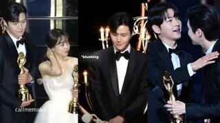 Kim SeonHo BLUSHES OVER Park Bo-Young in a RARE INTERACTIONS @ Blue Dragon Awards.