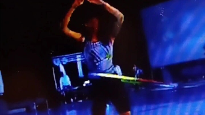 ละครอุ่นไอรัก 2547 Ep.8.2...ผลงานสมัยสาวๆ