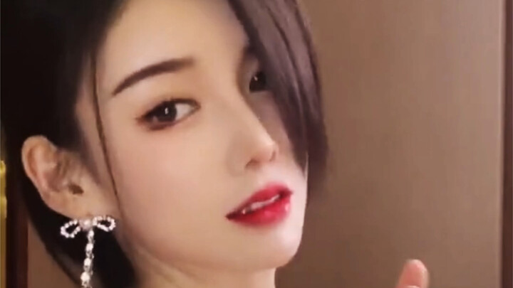 A Collection of Heart-Throbbing Girls～