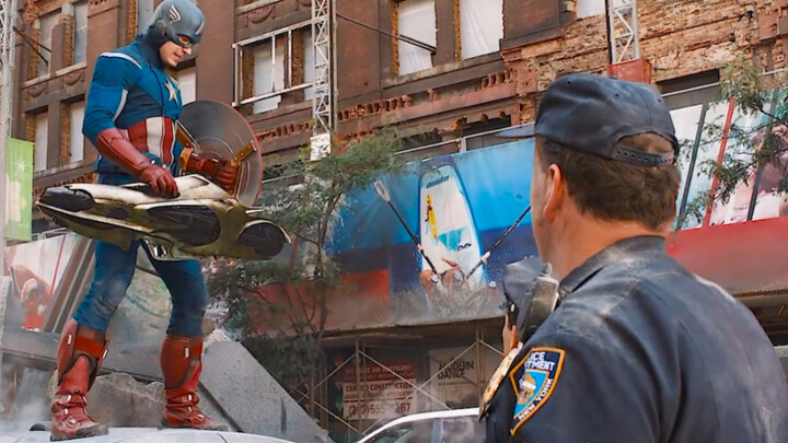 Captain America's super-burning scenes! Only the weak know the value of strength!