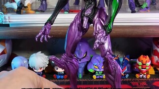 أظن أنها أرخص نسخة من إيفانجيون على الإطلاق!؟