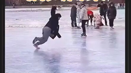 ขำกลิ้งกับครอบครัว!!