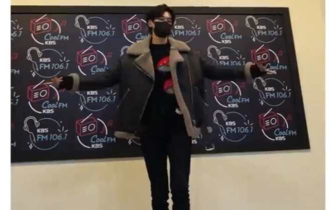 【จองยุนโฮ】 ขาเล่นปี