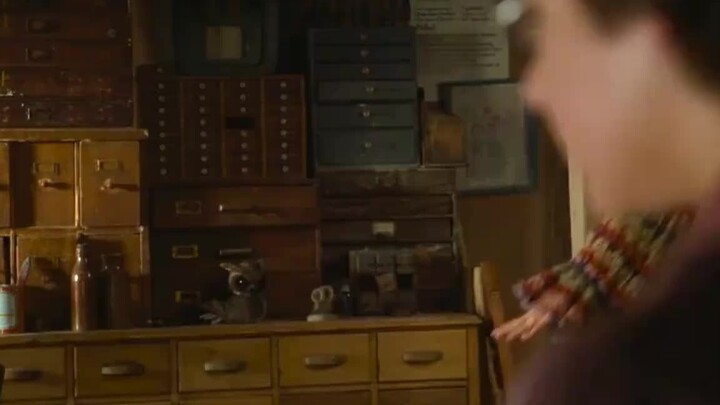 Harry: Ron might have been picked up by Mrs. Weasley—those in the know totally get it; the scene is 