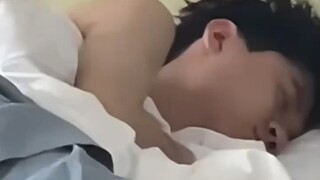 体育生住院松弛感爆棚，早上教授查房他不起，晚上休息他不睡 #社会百态