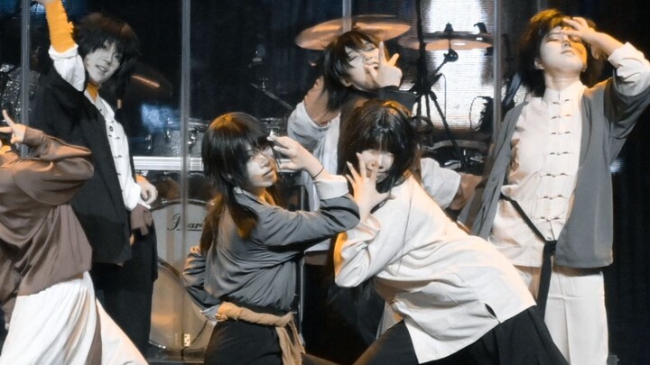 【เจ็ดวันแรกของอู่ฮั่นเท่านั้น】“ฉันเป็นใคร…?” - ละครเวทีเรื่อง “กุญแจแห่งชีวิต” ตัวแทนจำหน่ายรถยนต์ไค