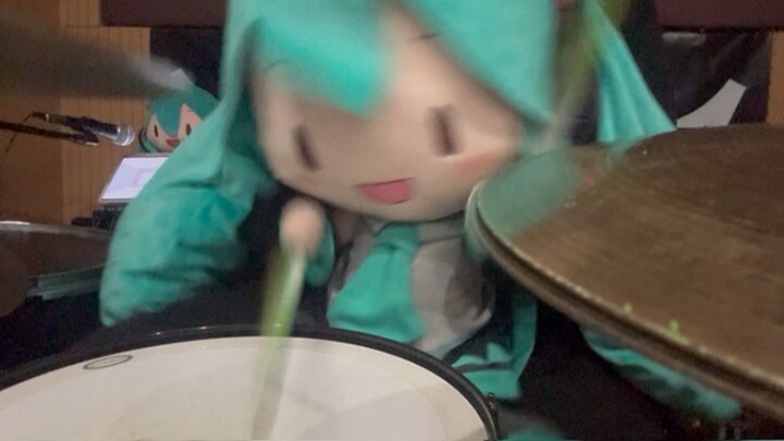 fufu performs “Senbonzakura” [B-Moe Support]
