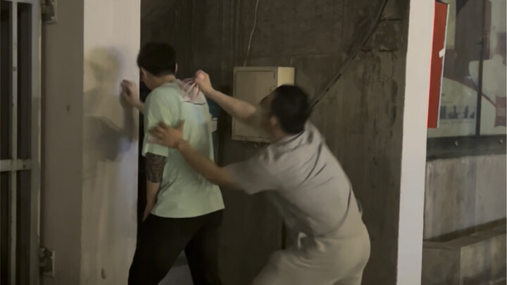 沙龙震慑杨宗兴