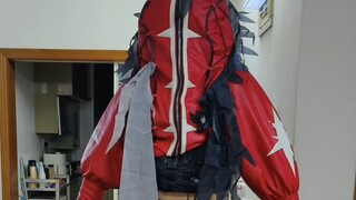 冷知识：麦晓雯外套的拉链全部拉上是什么样？