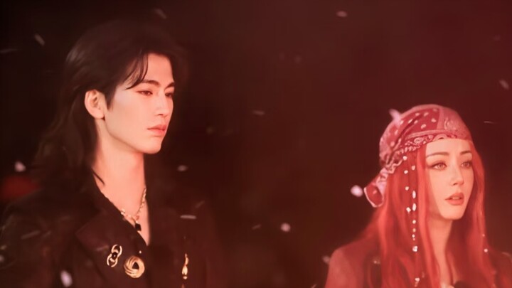 I found a video with great editing on the Internet [Zhang Linghe & Dilireba]