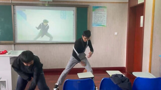 عندما رقصنا أمام المعلمة في المدرسة، كان ذلك لأنك كنت جميلة جدًا
