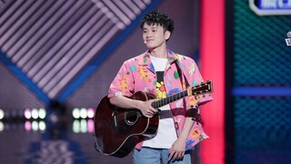 Các bạn ơi, tôi đến đây! Chúng ta hãy cùng nhau tìm cách thoát khỏi thực tại nhé!
