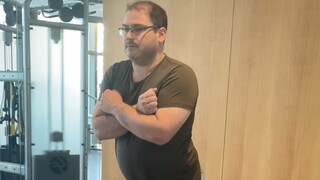 顺拖鞋这个事是国际行为