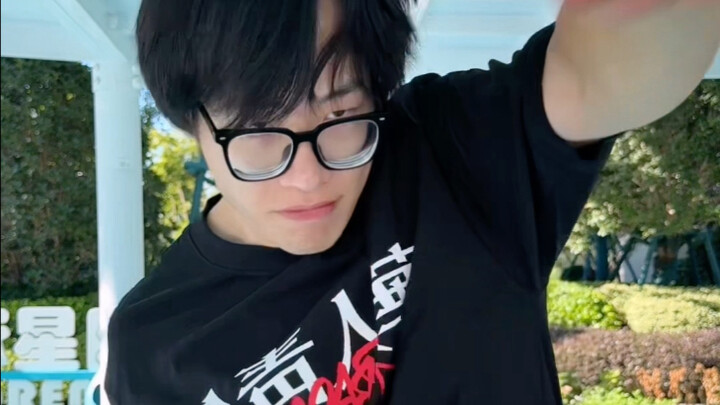 【Huang Qiangqiang】“When the Eldest Son Is Mistaken for a Poor Relative 13”