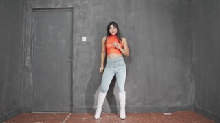 Nhảy vuông đơn giản năng động "quý cô gợi cảm"
