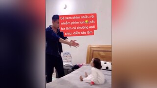 còn bé tí  như này mà diễn sâu lắm😂,đòi ba làm c..ú như lai thần chư..ởng mới chịuvuinhon haivl