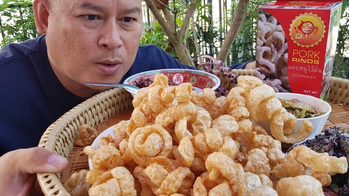 แคปหมู DIY จิ้มแจ่วมะขามลาว อร่อยฟูฟ่อง เคี้ยวกร๊วบๆ