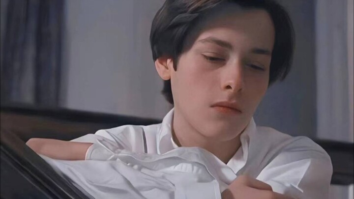 “The ex-boyfriend who’d even haunt your bed as a ghost”