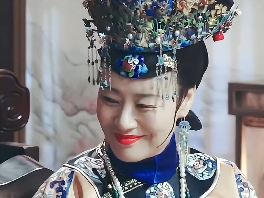 Lingxi is probably the child Zhen Huan cherished the most, after all, she’s the one with Prince Guo.