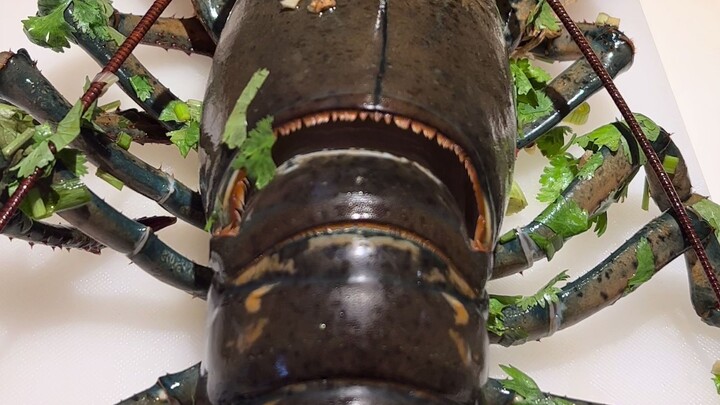 Musim panas tiba, semangka manis, lobster Boston harus dimakan cakarnya