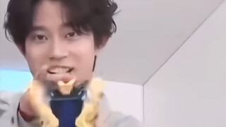 时隔多年！高桥健介再次演译艾克斯人间体变身