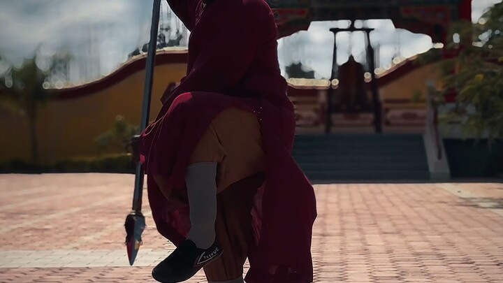 Shaolin Spring and Autumn Crescent Blade