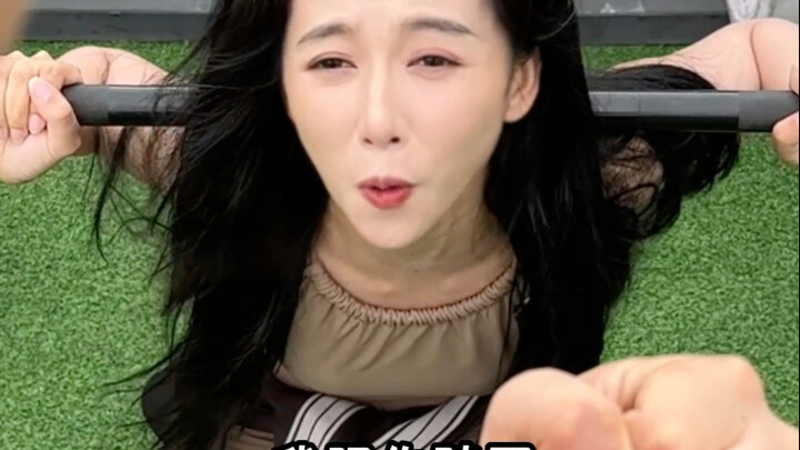 是她改变了这个男孩儿！