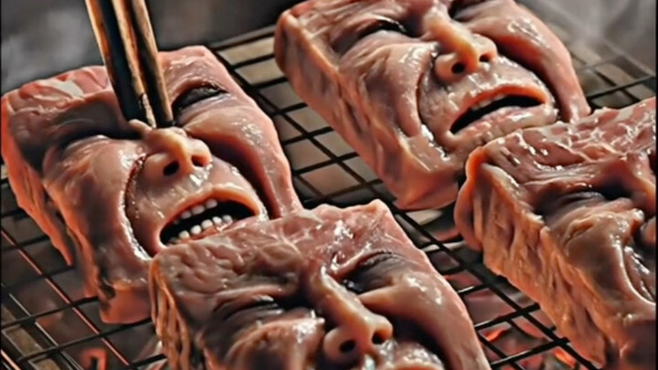 痛苦的人脸烧烤食物