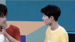 [Bo Jun Yi Xiao] Another amazing clip from a foreign YouTuber! Crazy timing! Sweet! Explosive! Extre