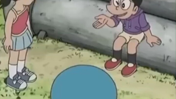 suneo sedang bercerita