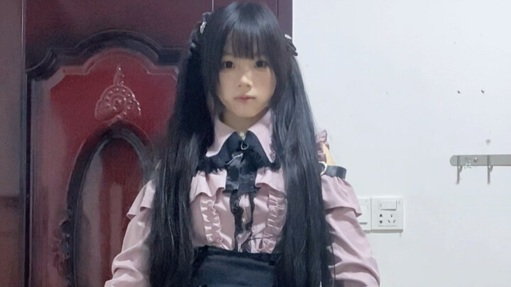 เน็ตไอดอลสาวติดอินเทอร์เน็ตขั้นรุนแรง