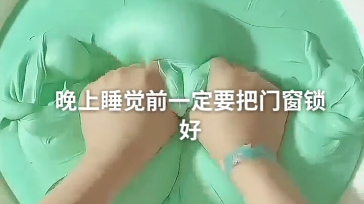 Voice-Controlled Clay Play & Stress-Relief Horror Story!