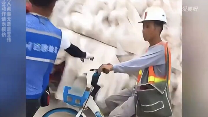 Cảnh tượng kinh điển khi tìm lại xe đạp công cộng! #XeĐạpCôngCộng #ThaoTácNàyCủaXeĐạpLàmTôiSốc #XeĐạ