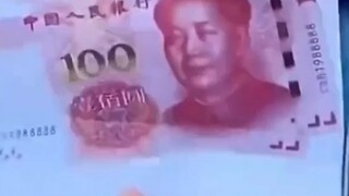 Saat pergi kerja, aku menemukan dompet, sungguh beruntung!