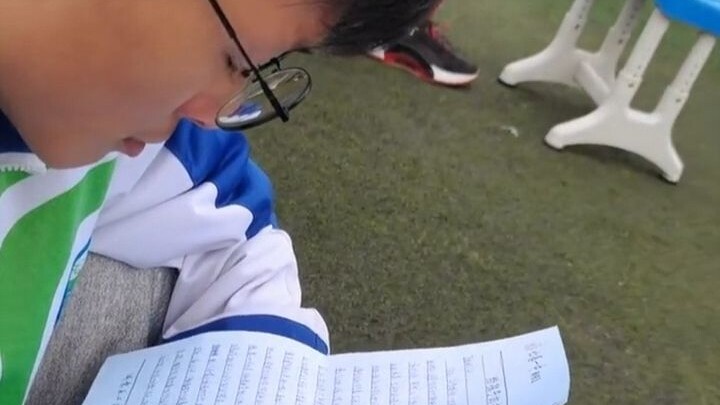 Finally, there's a mom who thinks she's more important than the college entrance exam! After all, yo