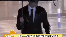 林一下车氛围感高糊都挡不住的气质!!!他真的很小说男主