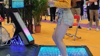 Dance War Dance Machine Xiaohui Video 2 Press Box Video dưới cùng