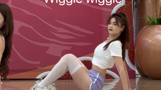 Wiggle Wiggle lên rồi, còn muốn xem lại lần nữa