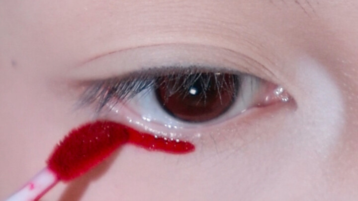 สีแดงทองสุดปัง! เมคอัพตาสไตล์จีนโมเดิร์นแนวจิ้งจอก