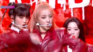 Isn't this smooth? (G)I-DLE - TOMBOY stage costume change