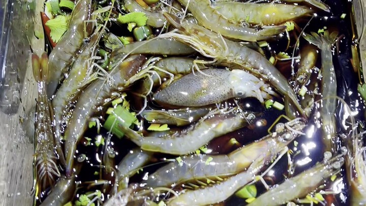 Janji ditepati: udang melompat mentah yang kalian tunggu-tunggu sudah tiba!