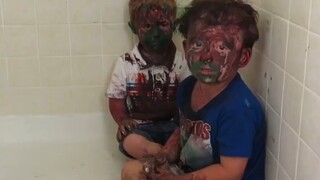 萌娃：“爸爸，这有什么好笑的”……