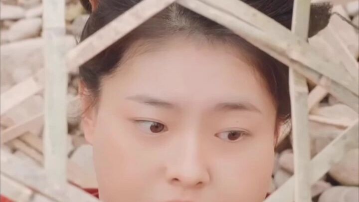 องค์รัชทายาทตกกระได..มาเป็นสามีรับใช้