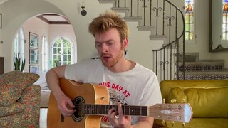Halo semuanya di Bilibili! Saya Finneas, ayo dengarkan saya menyanyikan "Let's Fall in Love for the 