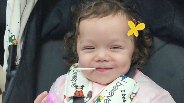 Ivy-daddy date! Such a cute baby!