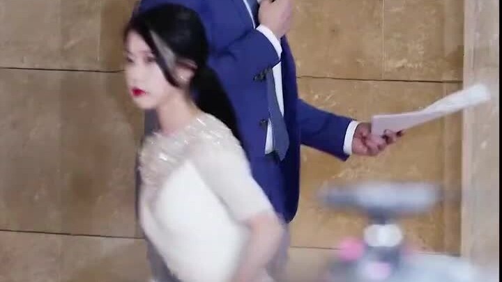 IU  和 林允儿 罕见同场，多少人眼中的绝代双骄