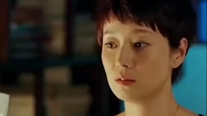 Uống nước bằng cốc làm từ tro cốt, chắc chắn hương vị sẽ rất tuyệt vời.