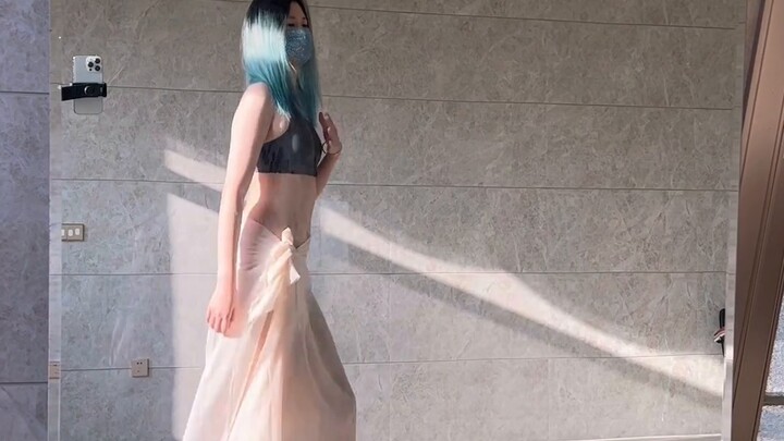 I have to wash my feet after this dance. The wooden floor doesn't look dirty at all.