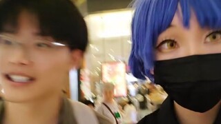 [Daily Love] Makan, makan, menghabiskan waktu di kafe kucing, pergi ke pameran komik cosplay